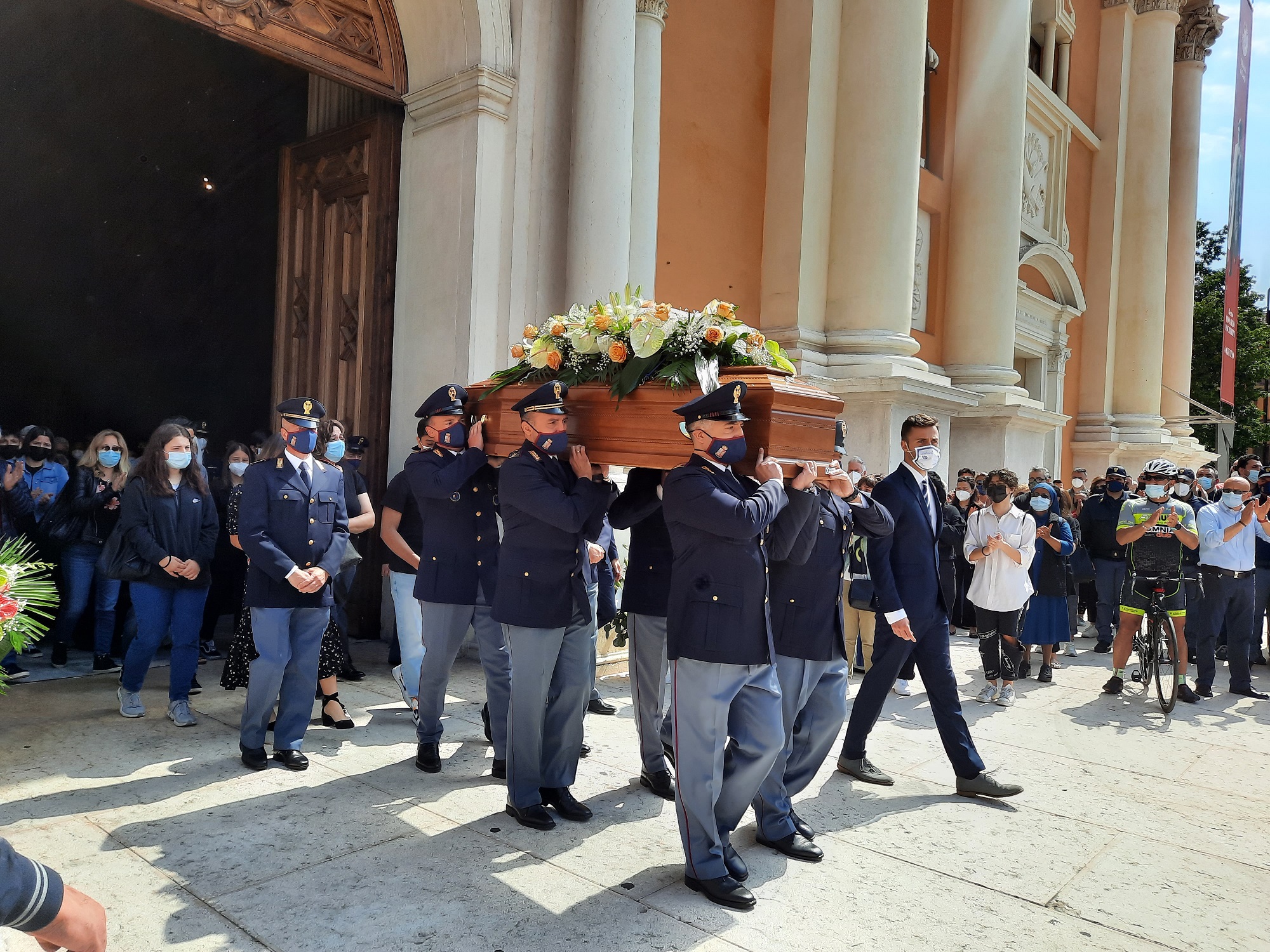 “Fabio ha vissuto non per se stesso e ci lascia doni di eternità”