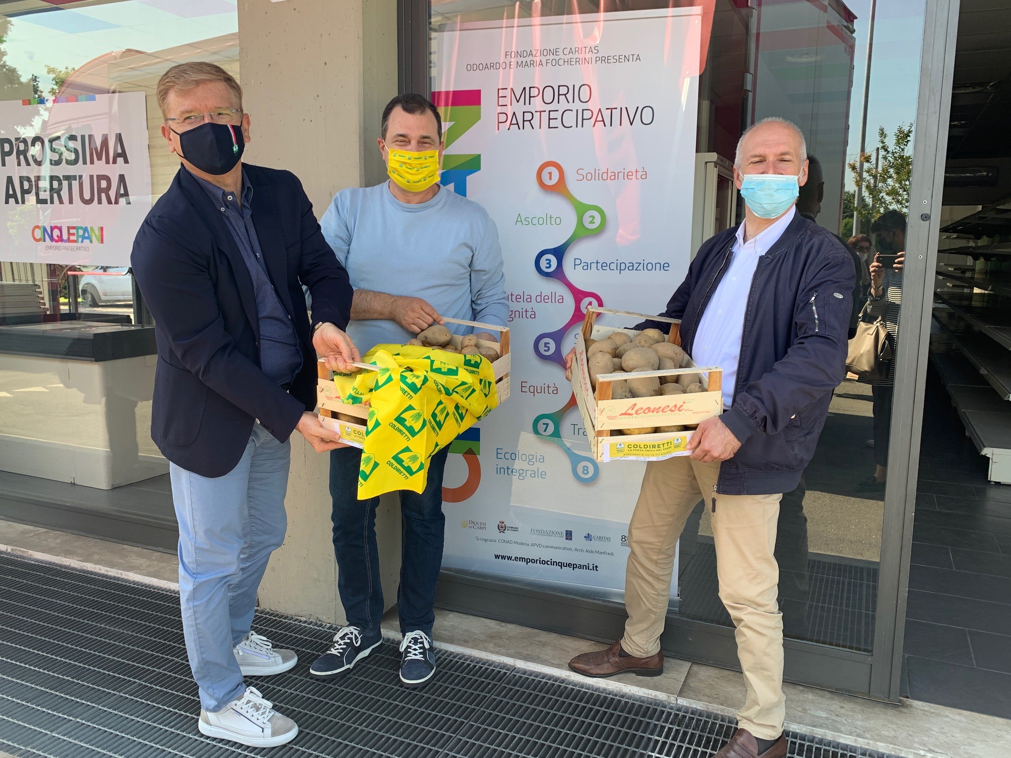 Coldiretti dona al nuovo emporio “Cinquepani” le patate 100% modenesi