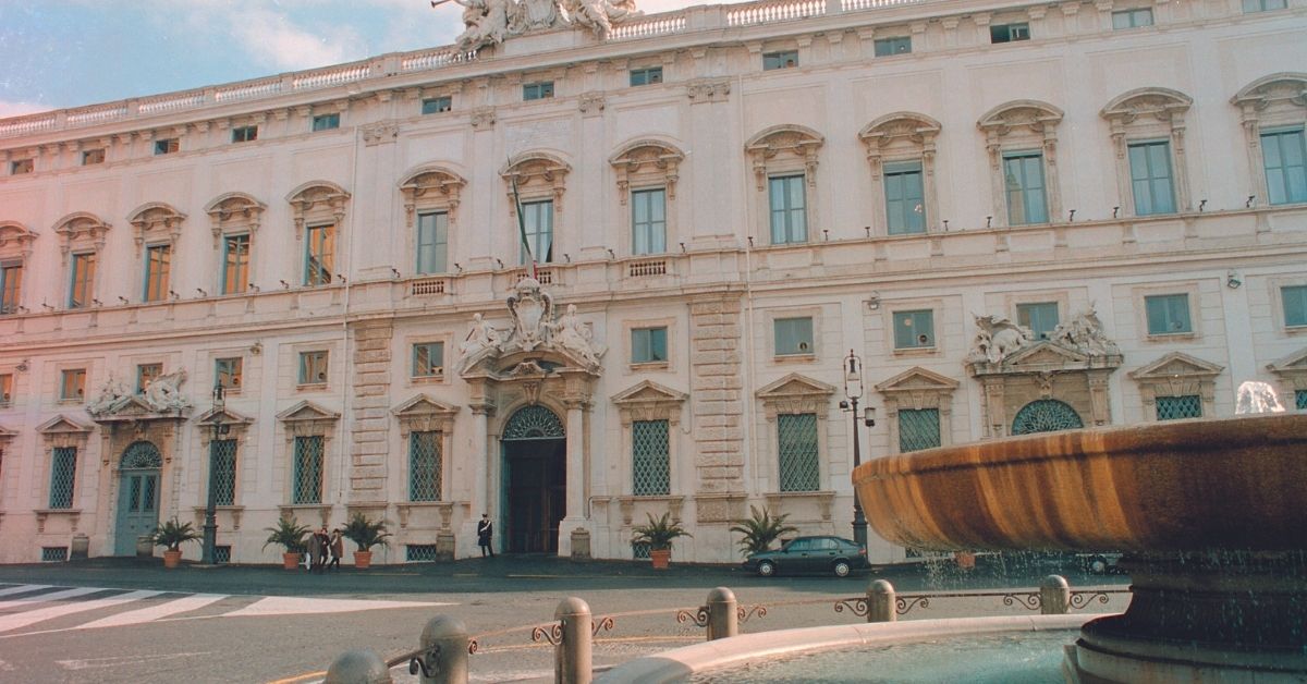 Ora tocca al Parlamento