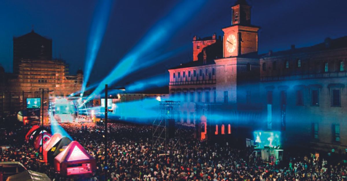 La piazza si anima di note