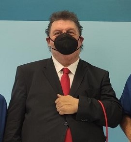 Sanità. Gli Amici del Fegato donano un colonscopio innovativo