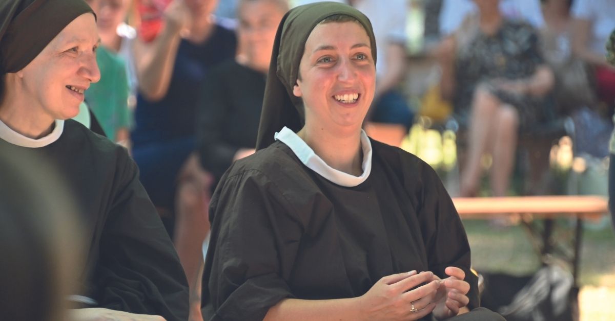 Professione solenne di suor Gloria Betel. «Ti farò mia sposa per sempre»