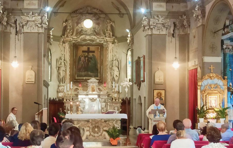 Siamo tutti chiamati intorno a Maria
