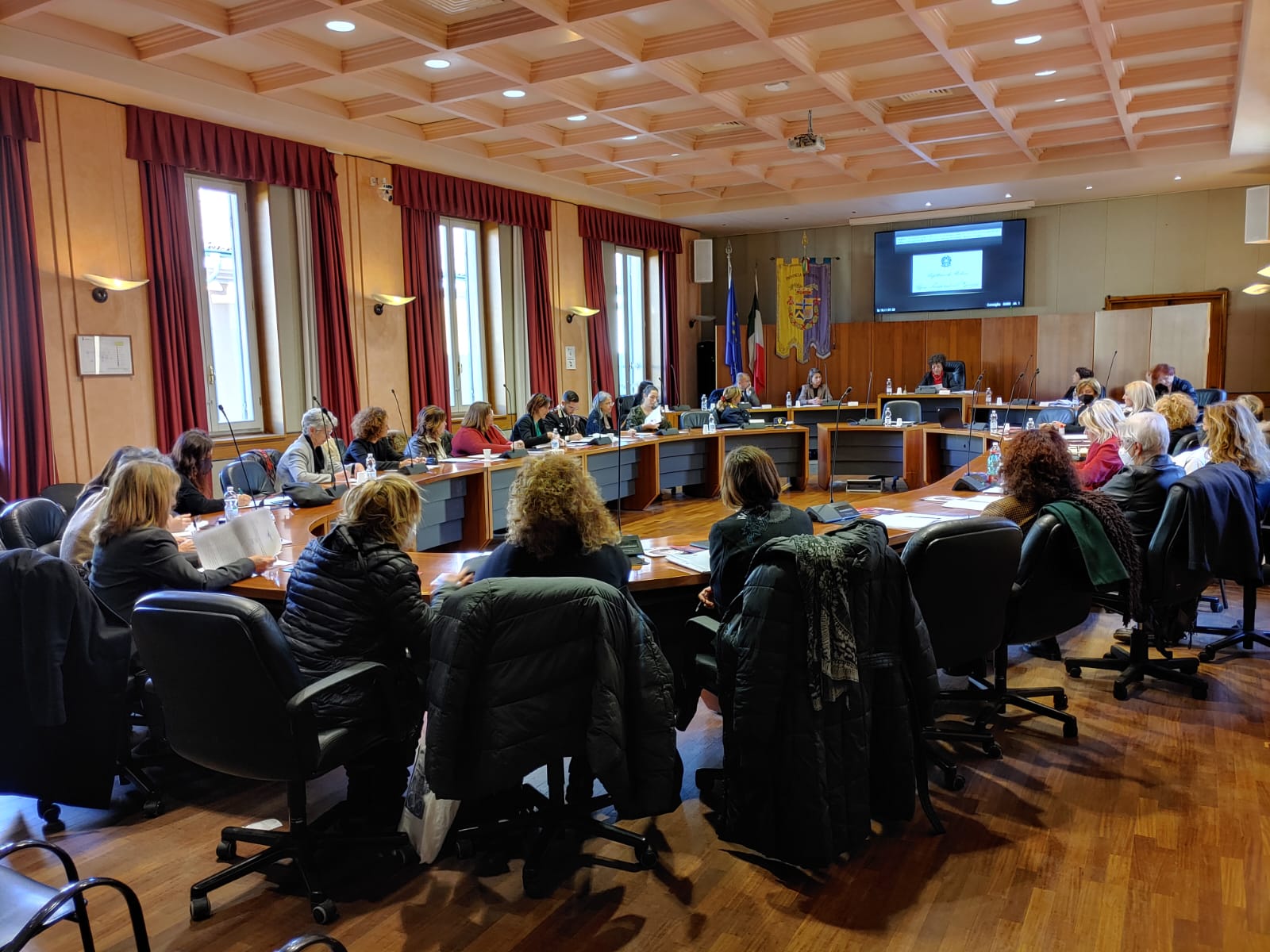 Modena, seduta straordinaria per il Tavolo tecnico in materia di violenza nei confronti delle donne