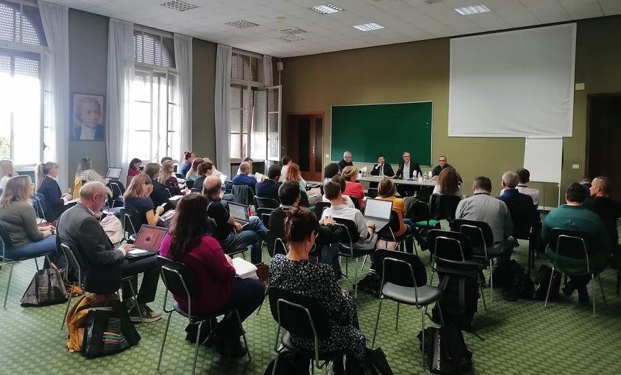 L’informazione corre sui social
