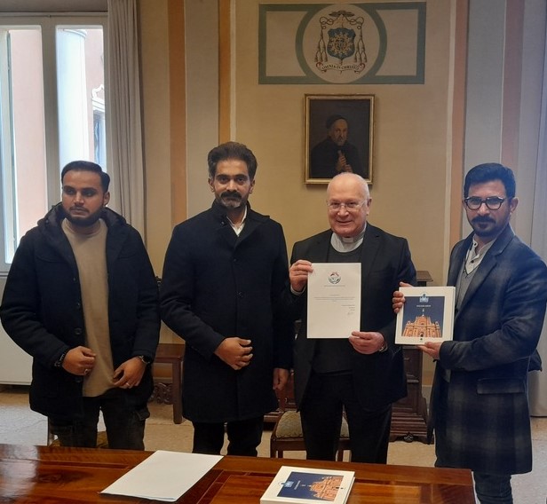 Natale 2022: gli auguri dei giovani della comunità islamica
