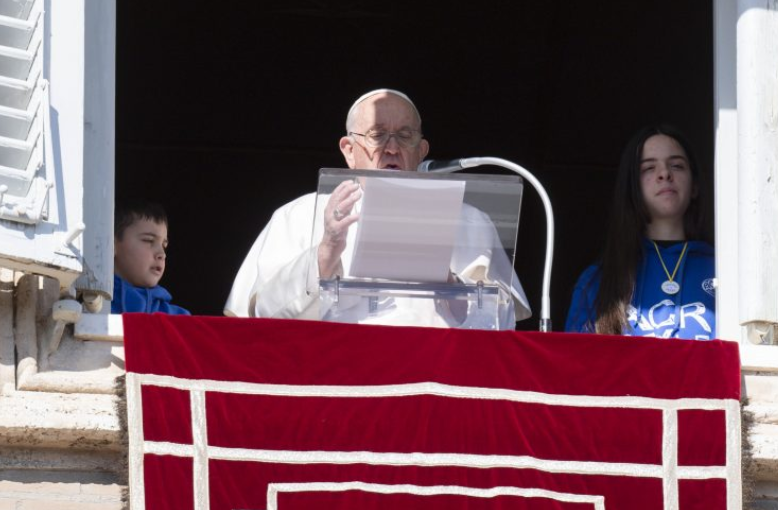 Il Papa prima della partenza per l’Africa: “Accompagnate questo Viaggio con la preghiera””