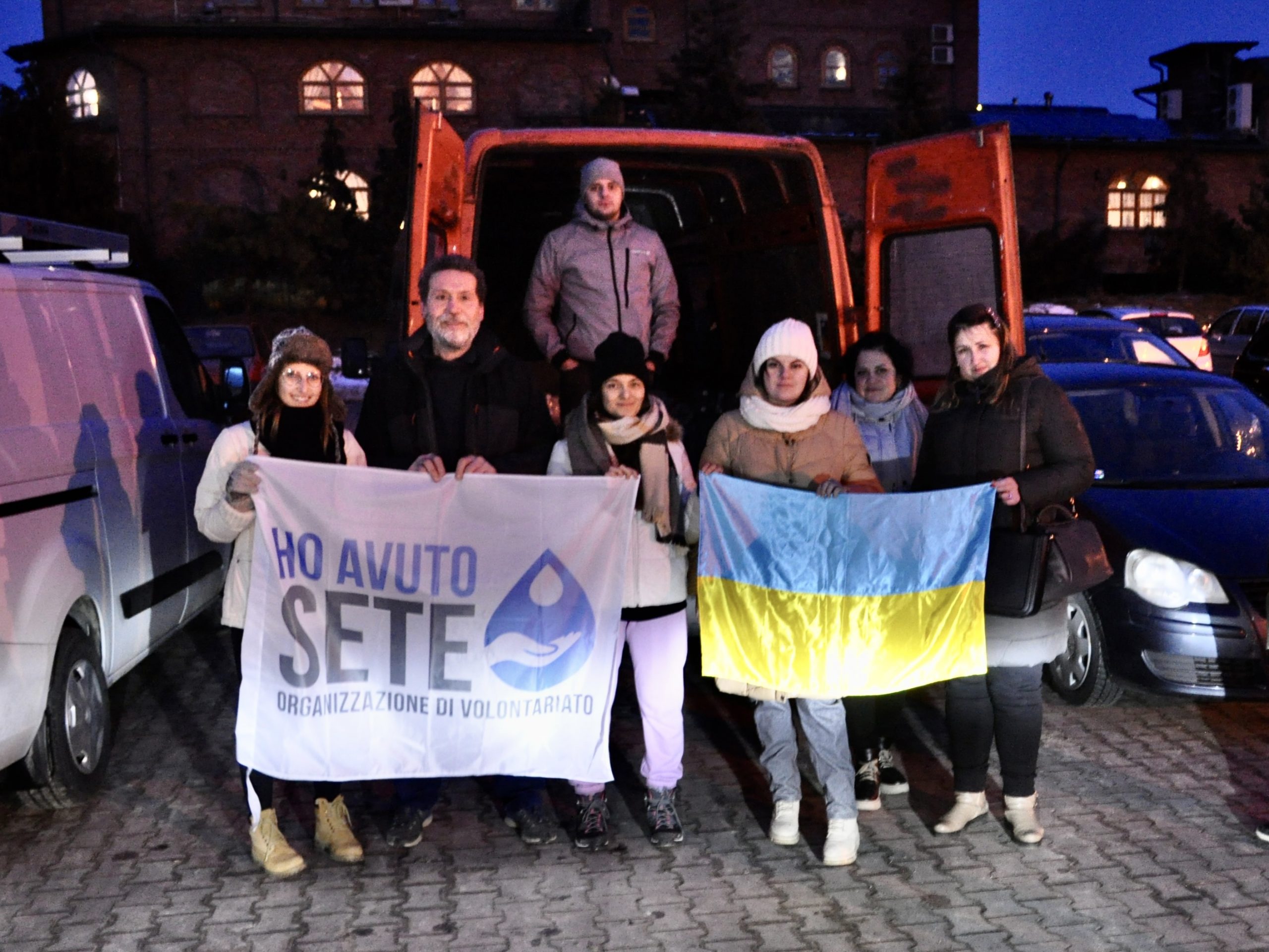Ho Avuto Sete consegna 10.000 litri d’acqua ai rifugiati ucraini