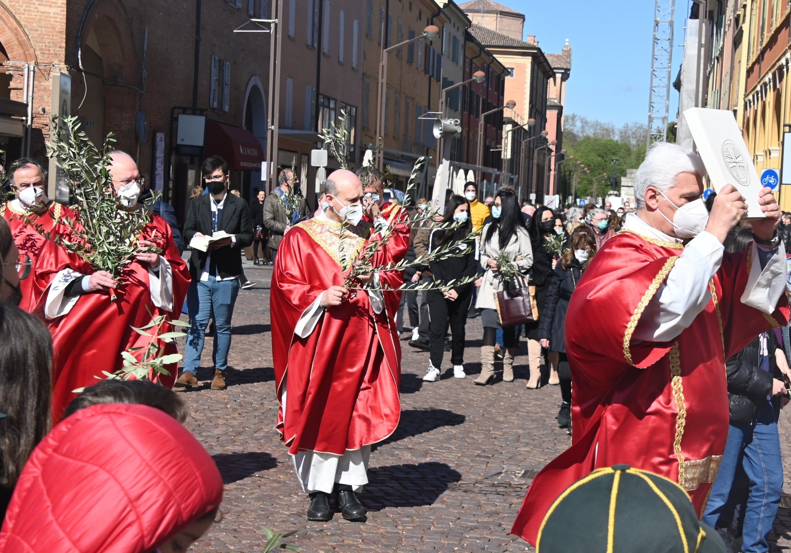 Via Crucis cittadina e Domenica delle Palme