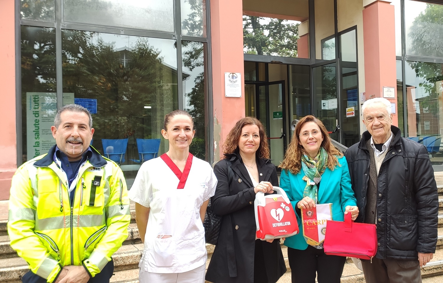 Un defibrillatore per la Pediatria di Comunità donato dal Rotary Club