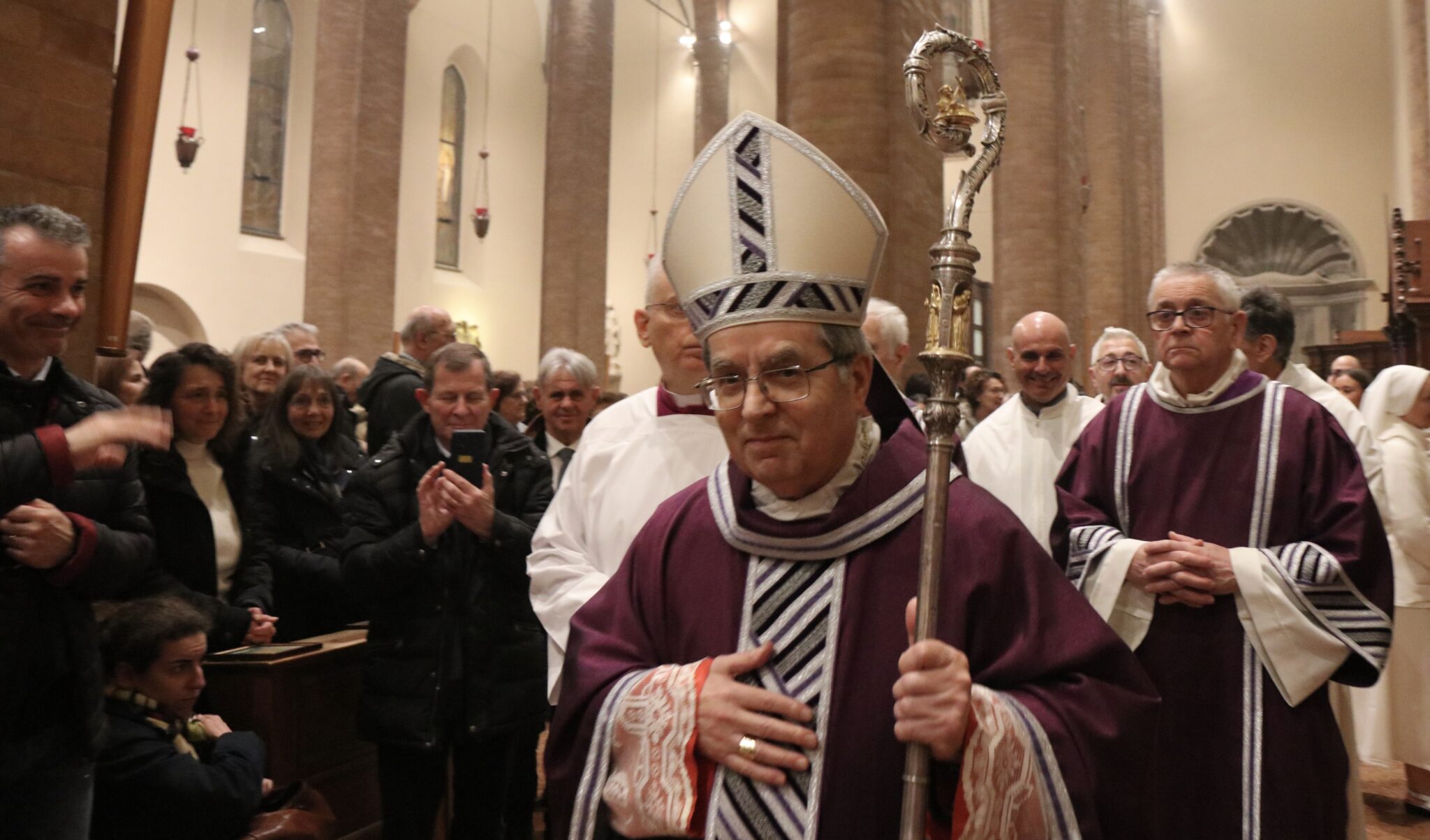 Saluto della Diocesi di Cesena-Sarsina al vescovo Regattieri