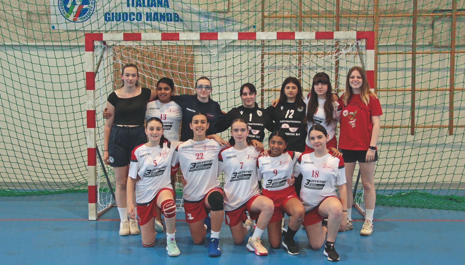 Sport, la Pallamano Carpine ha da poco aperto una sezione femminile